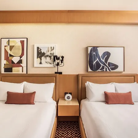 Hotel By Marriott Downtown Magnificent Mile 3*