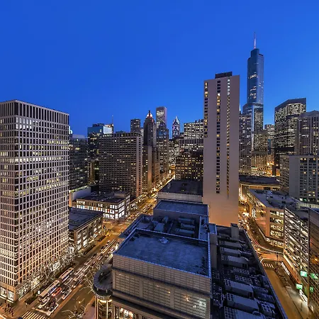 By Marriott Downtown Magnificent Mile Chicago