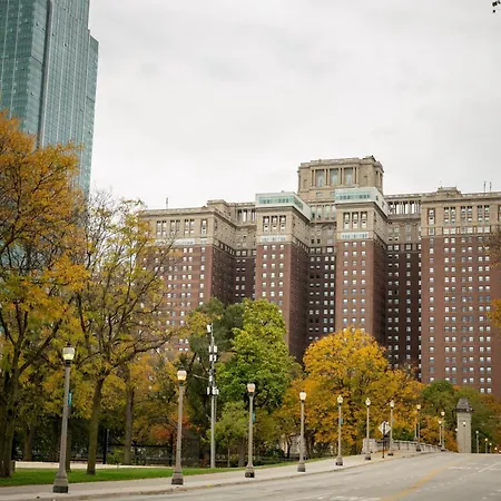 Hilton 3* Chicago