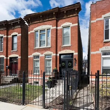 Two Bedroom Garden Apartment Chicago