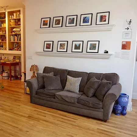 Ray's Bucktown 3* Chicago