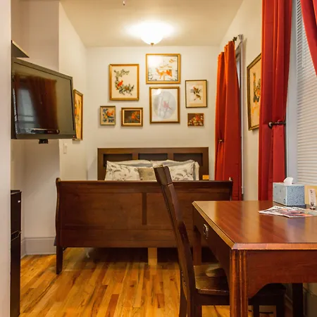 Bed & Breakfast Ray's Bucktown Chicago