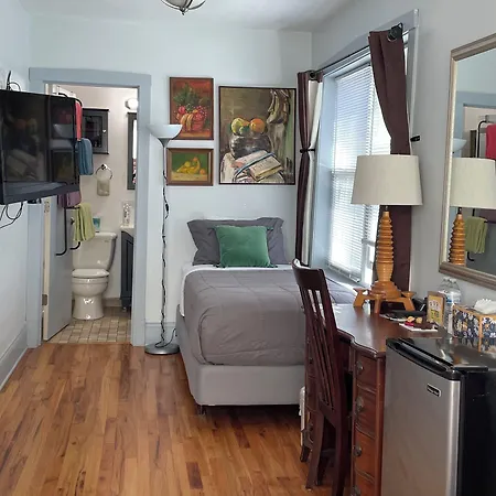 Bed & Breakfast Ray's Bucktown Chicago