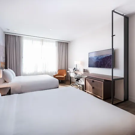 The & Athletic Club At Midtown 4* Chicago