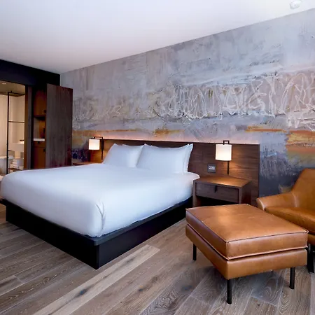 The & Athletic Club At Midtown Resort Chicago