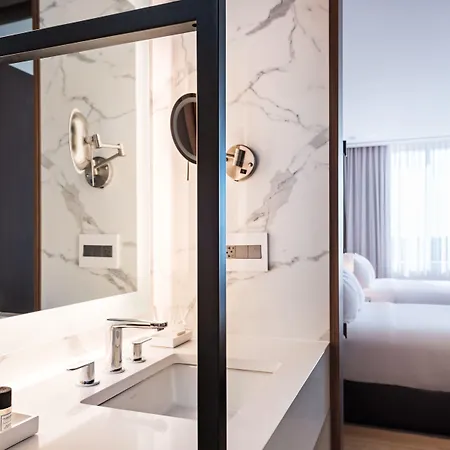 The & Athletic Club At Midtown Resort 4*