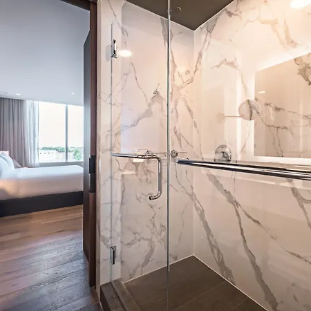 The & Athletic Club At Midtown Resort 4*