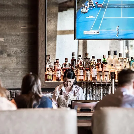 Resort The & Athletic Club At Midtown 4*