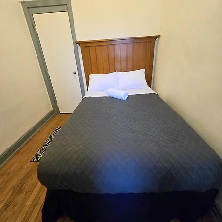 Stay Chicago Hostel