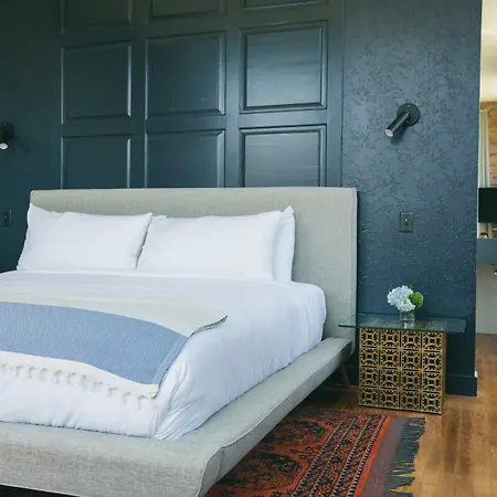 The Publishing House Bed & Breakfast Chicago