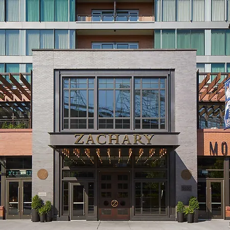 Zachary, Chicago, A Tribute Portfolio Hotel
