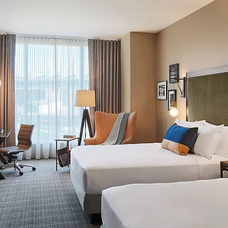 Zachary, Chicago, A Tribute Portfolio Hotel 4*