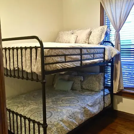 Gorgeous Wrigley Greystone Holiday home