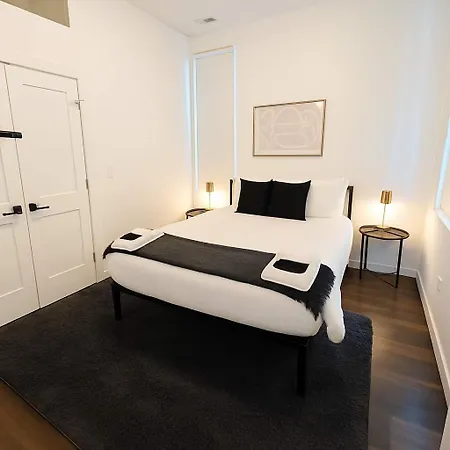Apartment Stylish 4br Stay-prime Location - State Rep