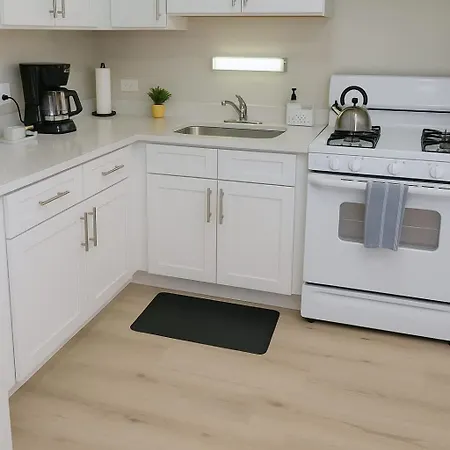 Apartment Cozy 2br Near Parks & Shops - Kimball A2