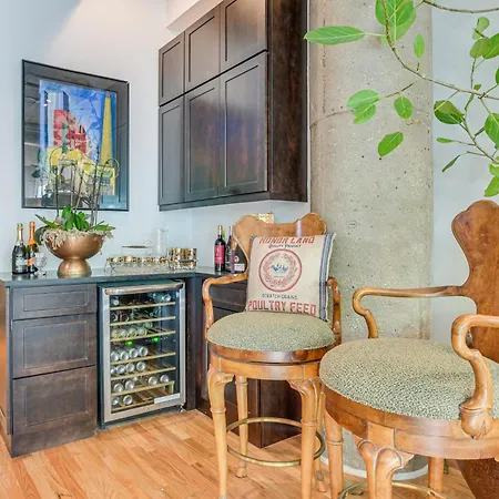 Holiday home Extended Stay: Walk To Uic Campus & Train! Chicago