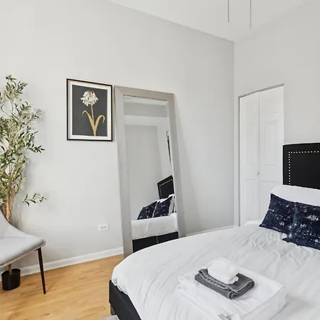 Apartment Elegant Escape Minutes From Downtown & Uic Chicago