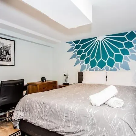 Apartment Stylish Garden-level 2br: Quiet Neighborhood Chicago
