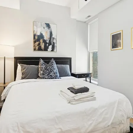 Elegant Escape Minutes From Downtown & Uic *