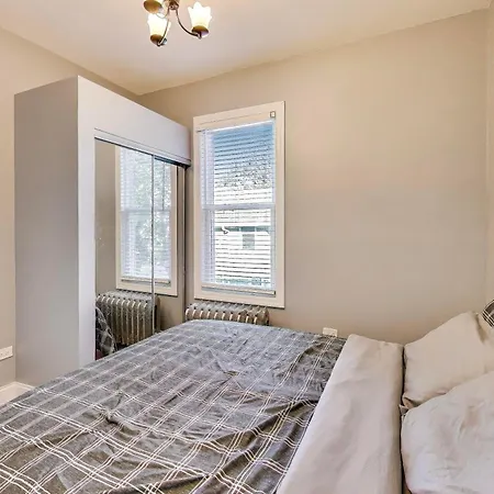 Edgewater Andersonville-area Close To Loyola Ez Parking Apartment
