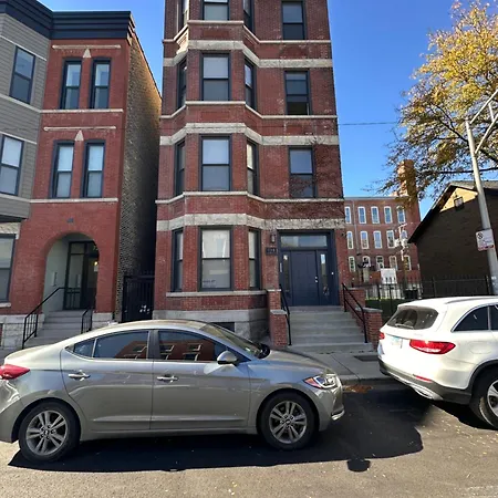Flexhome West Town - Spacious 2br Duplex - Sleeps 6-7 Chicago