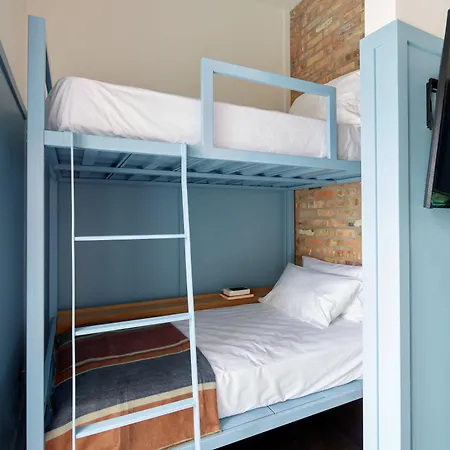 The Collection Wrigleyville 4*