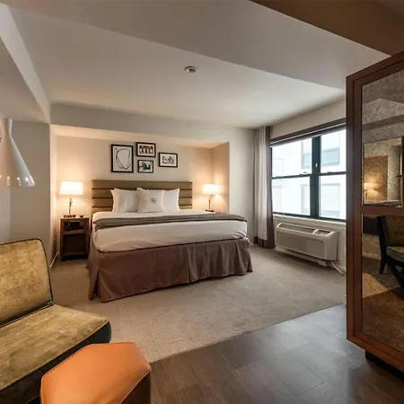 Claridge House Chicago, Tapestry Collection By Hilton Chicago