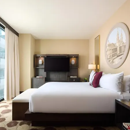 The Royal Sonesta River North 4* Chicago