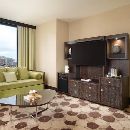 Hotel The Royal Sonesta River North Chicago