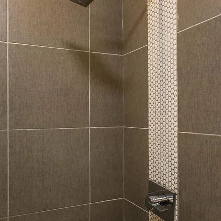 Mccormick Place 3*