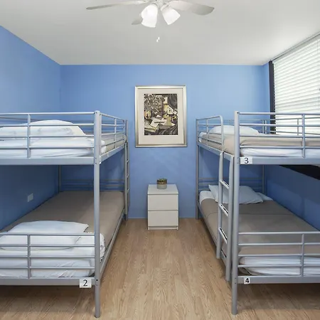 Hostel Parthenon *