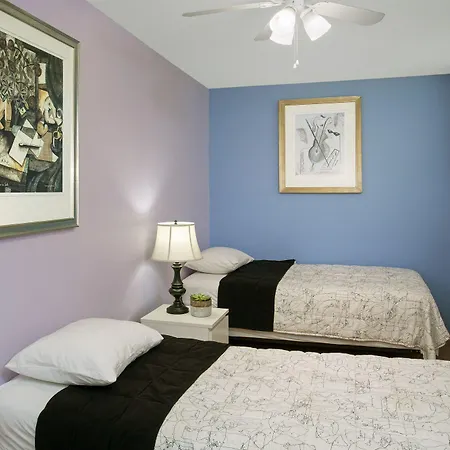 Parthenon Hostel