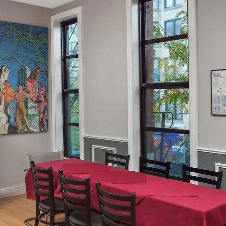 Hostel Parthenon Chicago