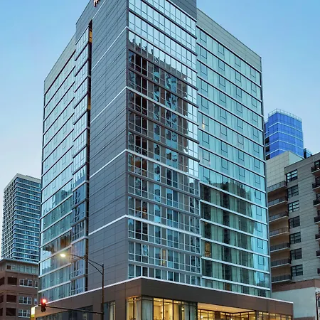 Hotel Home2 By Hilton River North 3*