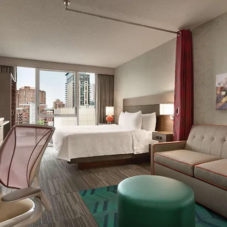 Home2 By Hilton River North Hotel 3*