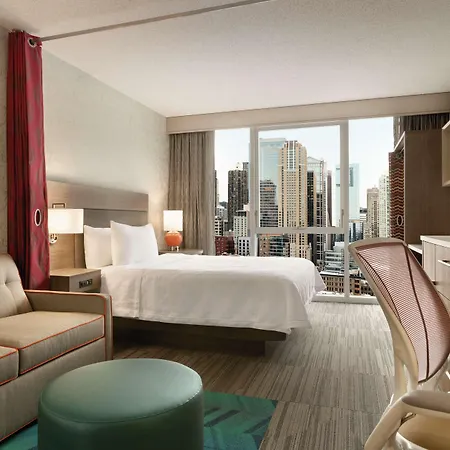 Hotel Home2 By Hilton River North Chicago
