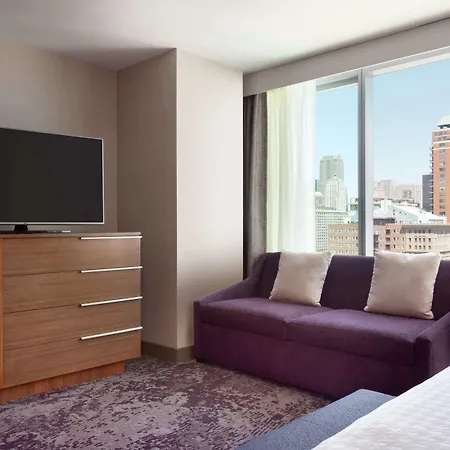 Homewood By Hilton Downtown South Loop Hotel