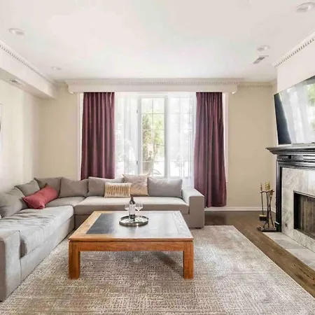 New! Spacious Art Deco Modern 5 Bd/3ba * Chicago