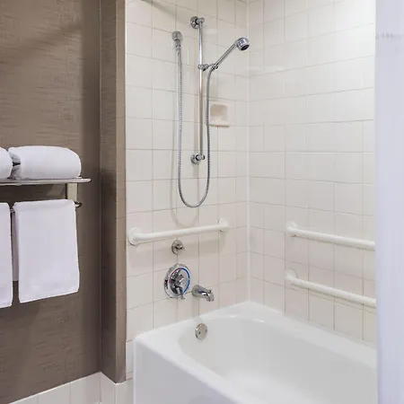 Hyatt Place Medical/university District 4*