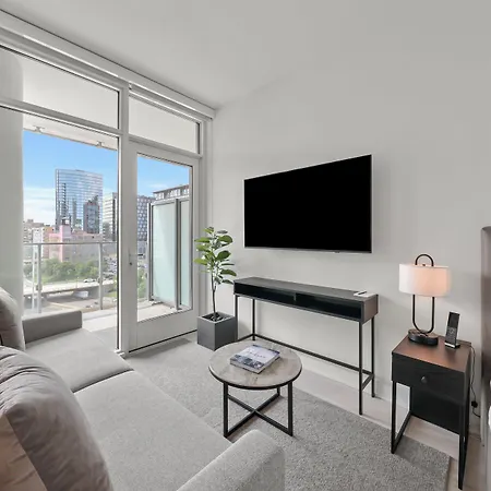 Level - Fulton Market Hotel