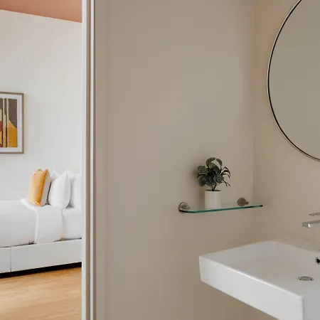 Found Powered By Sonder Hotel Chicago