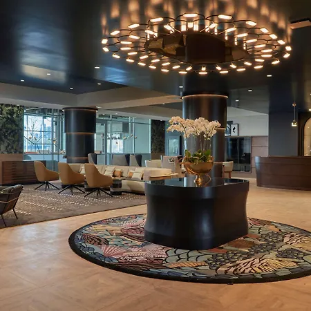 Sable At Navy Pier Chicago, Curio Collection By Hilton Hotel