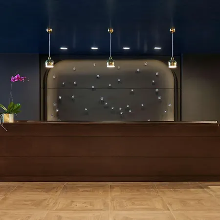 Hotel Sable At Navy Pier Chicago, Curio Collection By Hilton 4*
