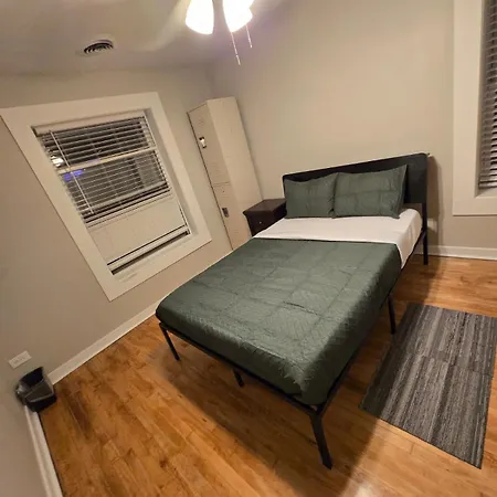Grand House Capsule hotel Chicago