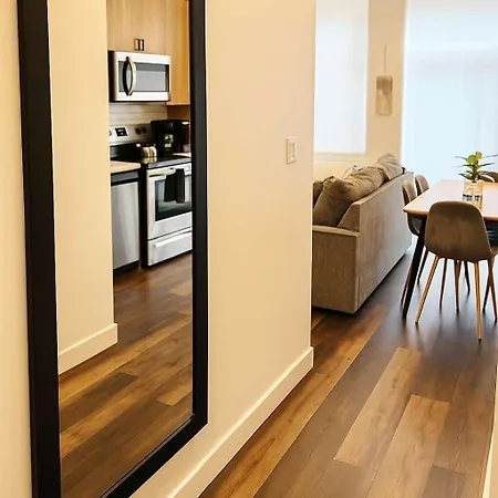Apartment Stylish 4br Stay-prime Location - State Rep Chicago