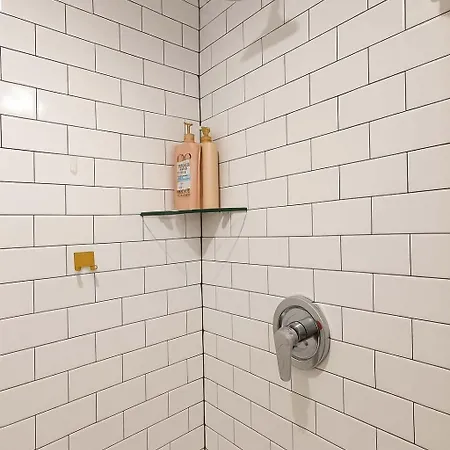 Stylish 4br Stay-prime Location - State Rep Chicago