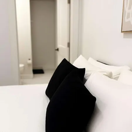 Apartment Stylish 4br Stay-prime Location - State Rep Chicago