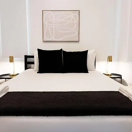 Stylish 4br Stay-prime Location - State Rep Chicago