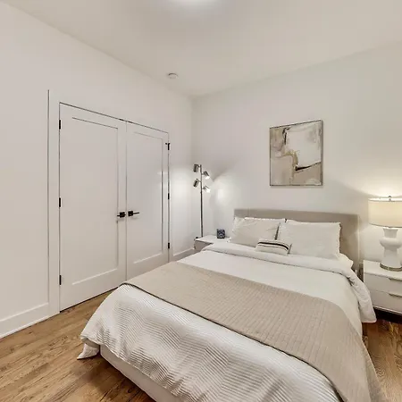Apartment Luxurious Lincoln Park With Gourmet Kitchen Chicago