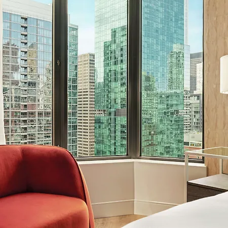 Hilton Grand Vacations Club Magnificent Mile Chicago